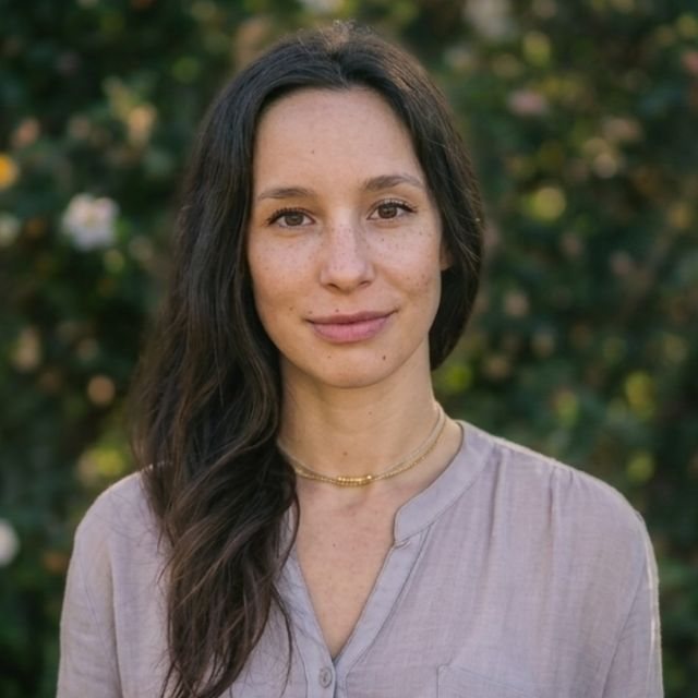 Corinne Donnelly Headshot